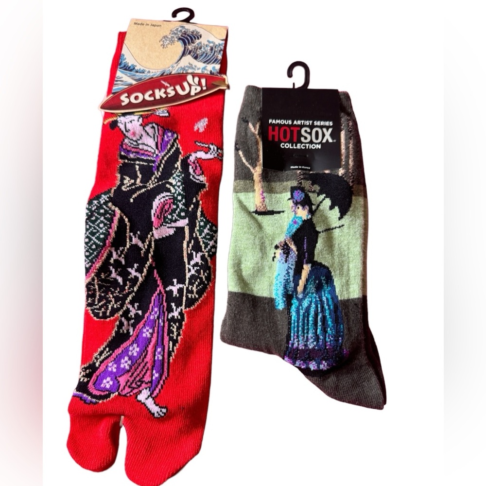 Socks up and hot Sox fun socks (2 pairs )